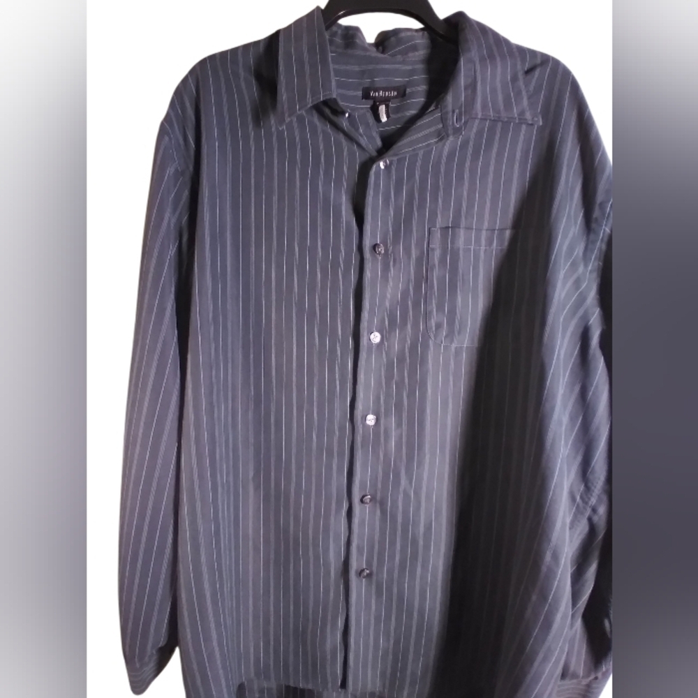 Van Heusan Gray Striped Mens Button Down Shirt Size XL Workwear Office Casual